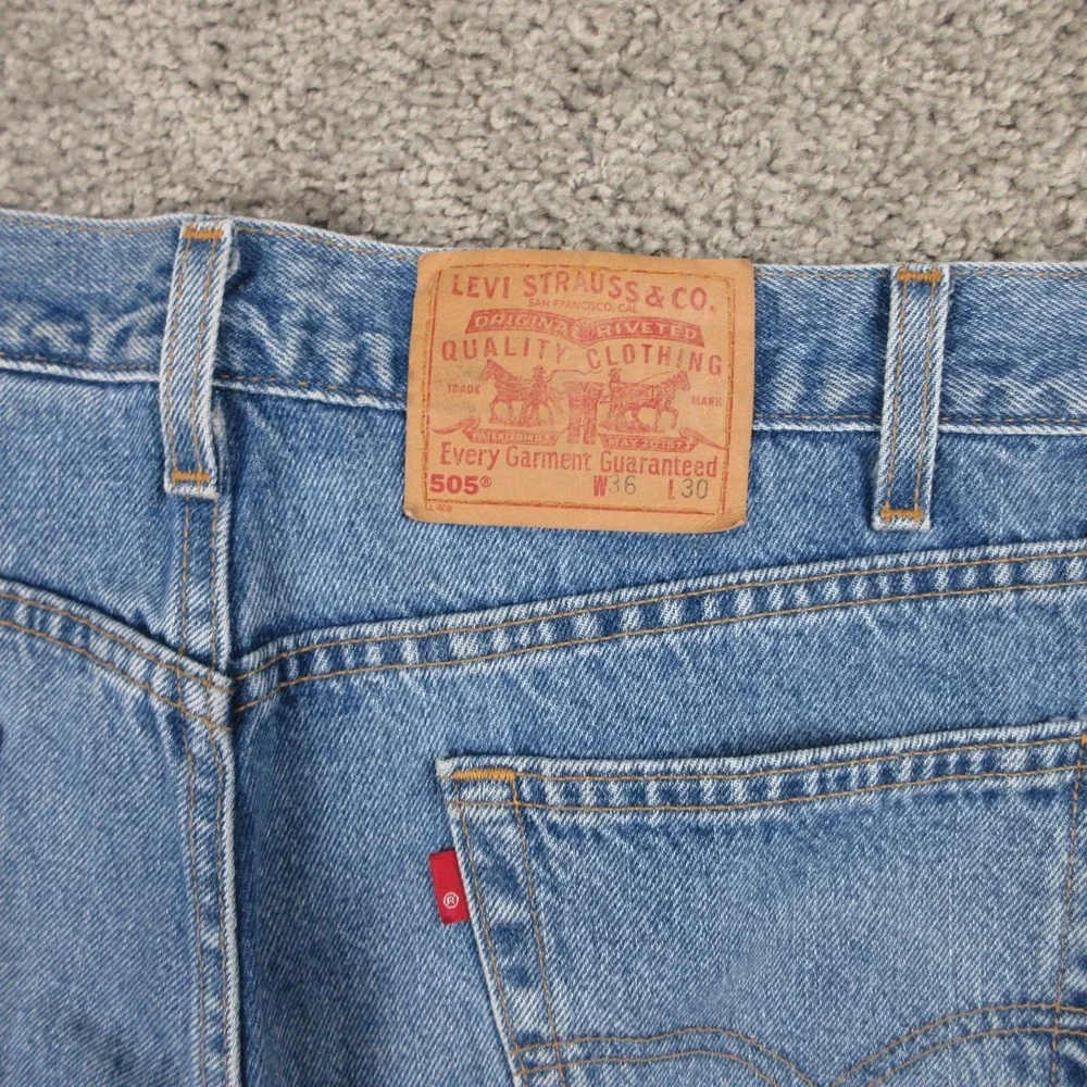Vintage Levis Jeans Mens 36x30 Blue 505 Regular Straight Made in USA Denim Pants